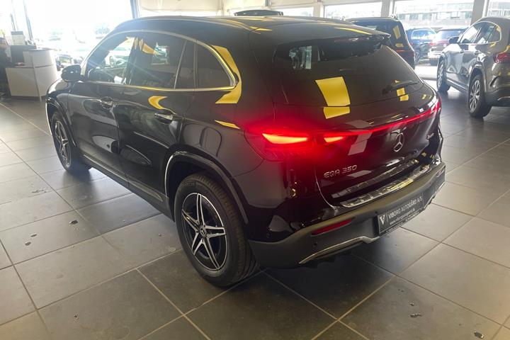 Sort Mercedes EQA350 fra 2025