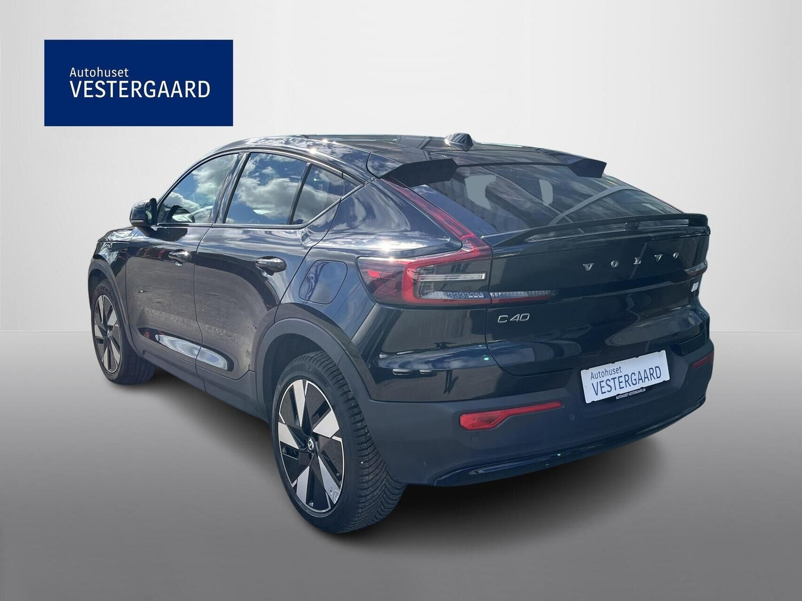 Sort Volvo C40 fra 2023