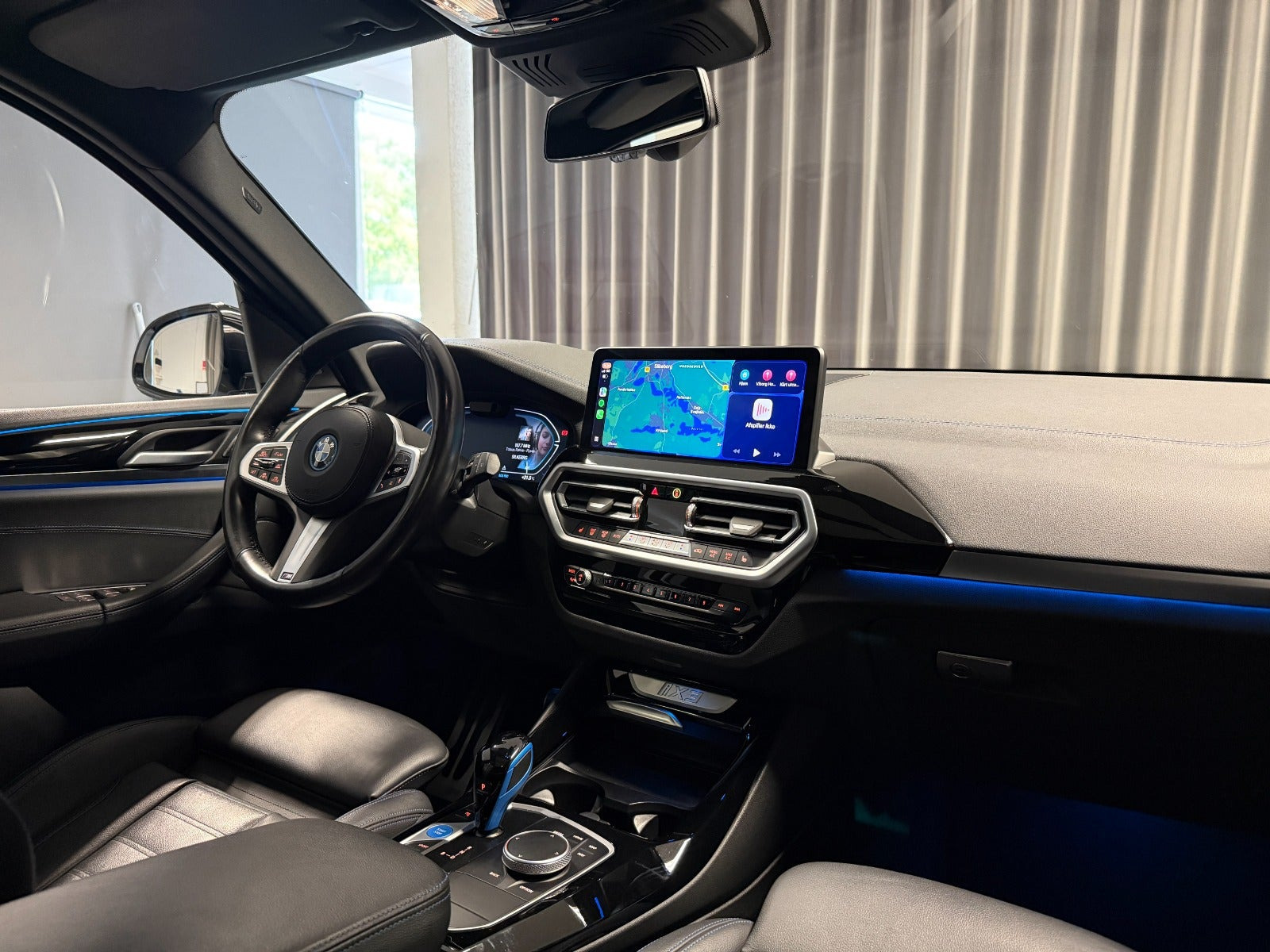 Hvid BMW iX3 fra 2022