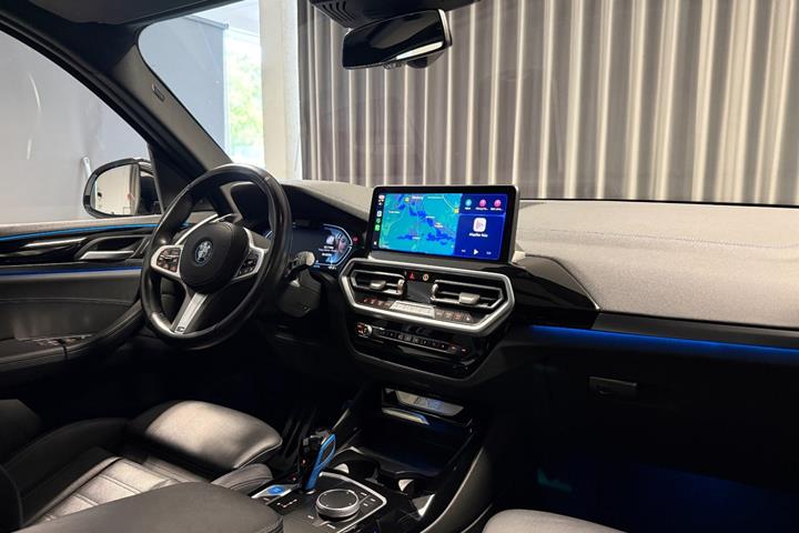 Hvid BMW iX3 fra 2022