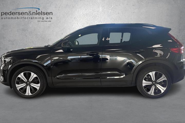 Sort Volvo XC40 fra 2023