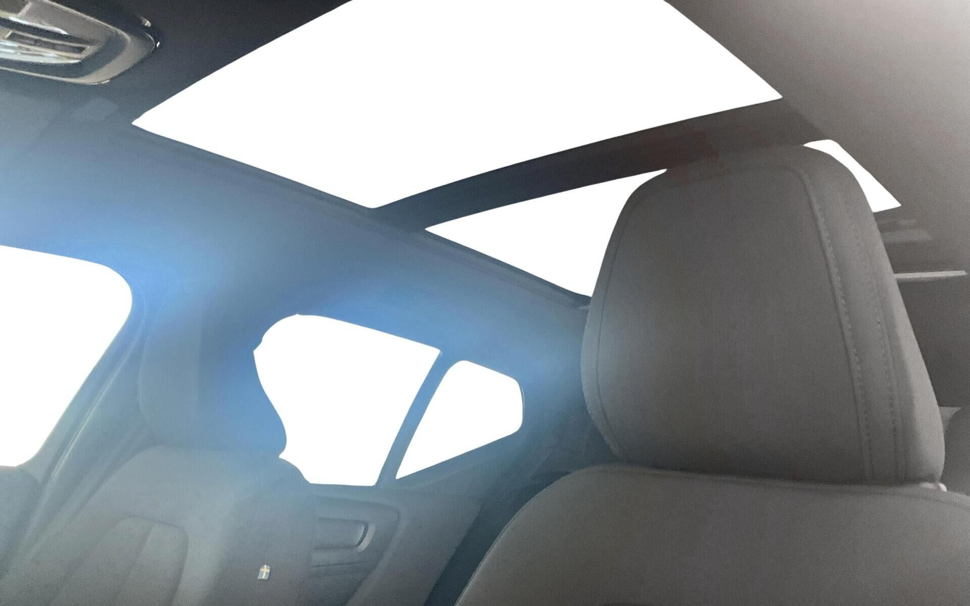 Sort Volvo XC40 fra 2023