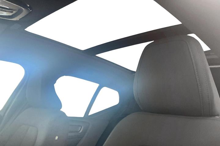 Sort Volvo XC40 fra 2023