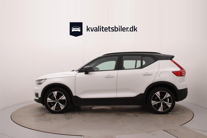 Hvid Volvo XC40 fra 2021