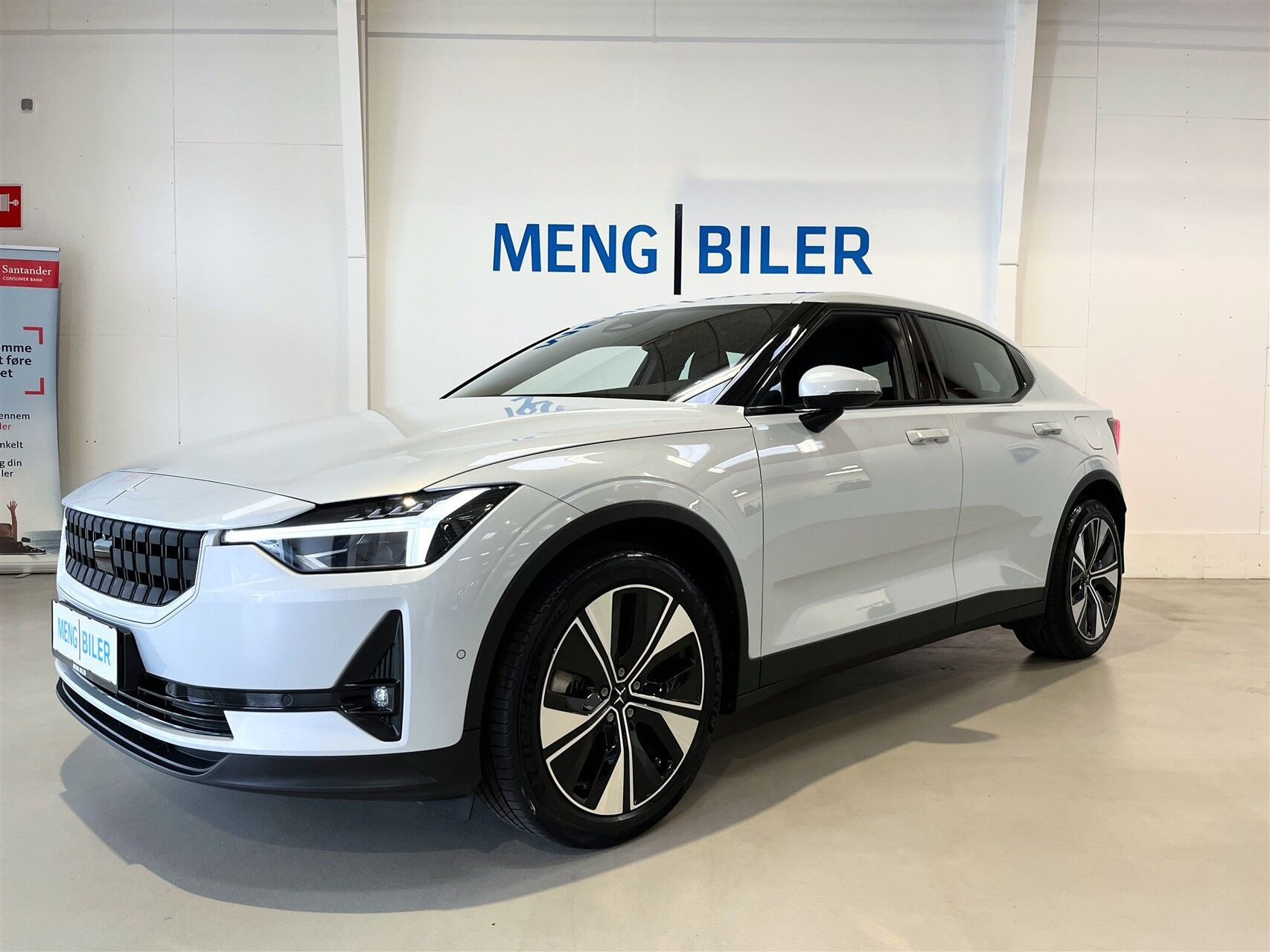 Grå Polestar 2 fra 2023