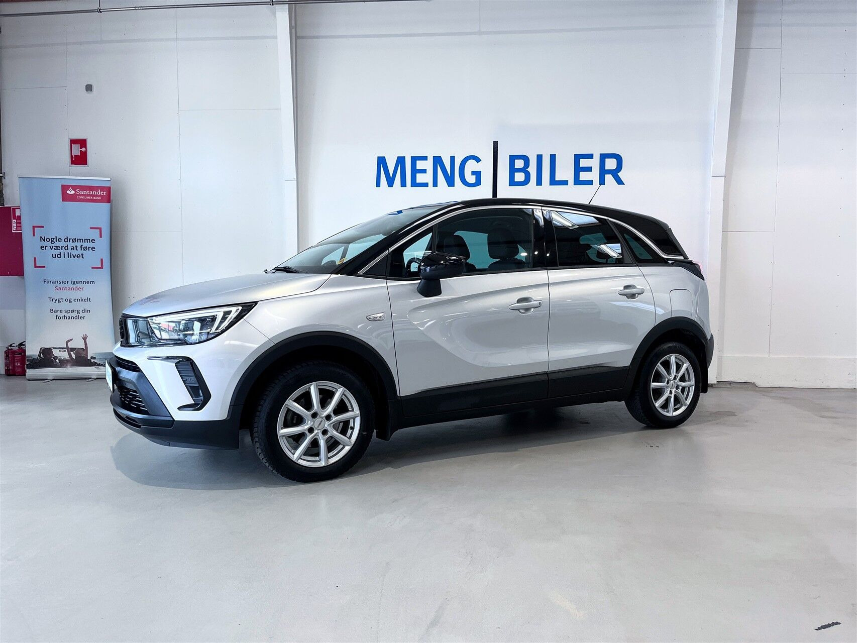 Sølv Opel Crossland fra 2024