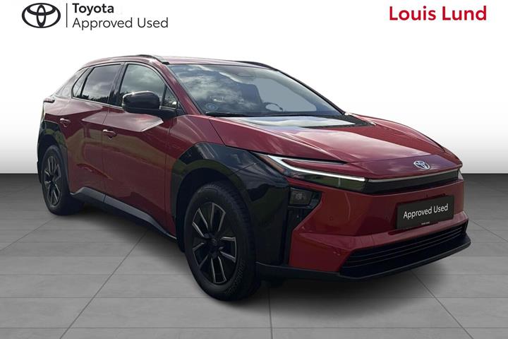 Rød Toyota BZ4X fra 2026
