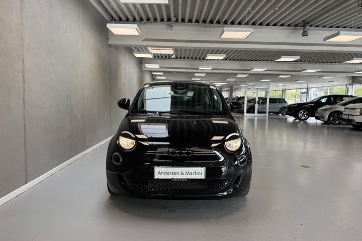 Sort Fiat 500e fra 2023