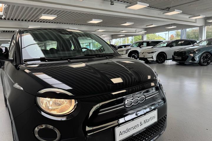 Sort Fiat 500e fra 2023