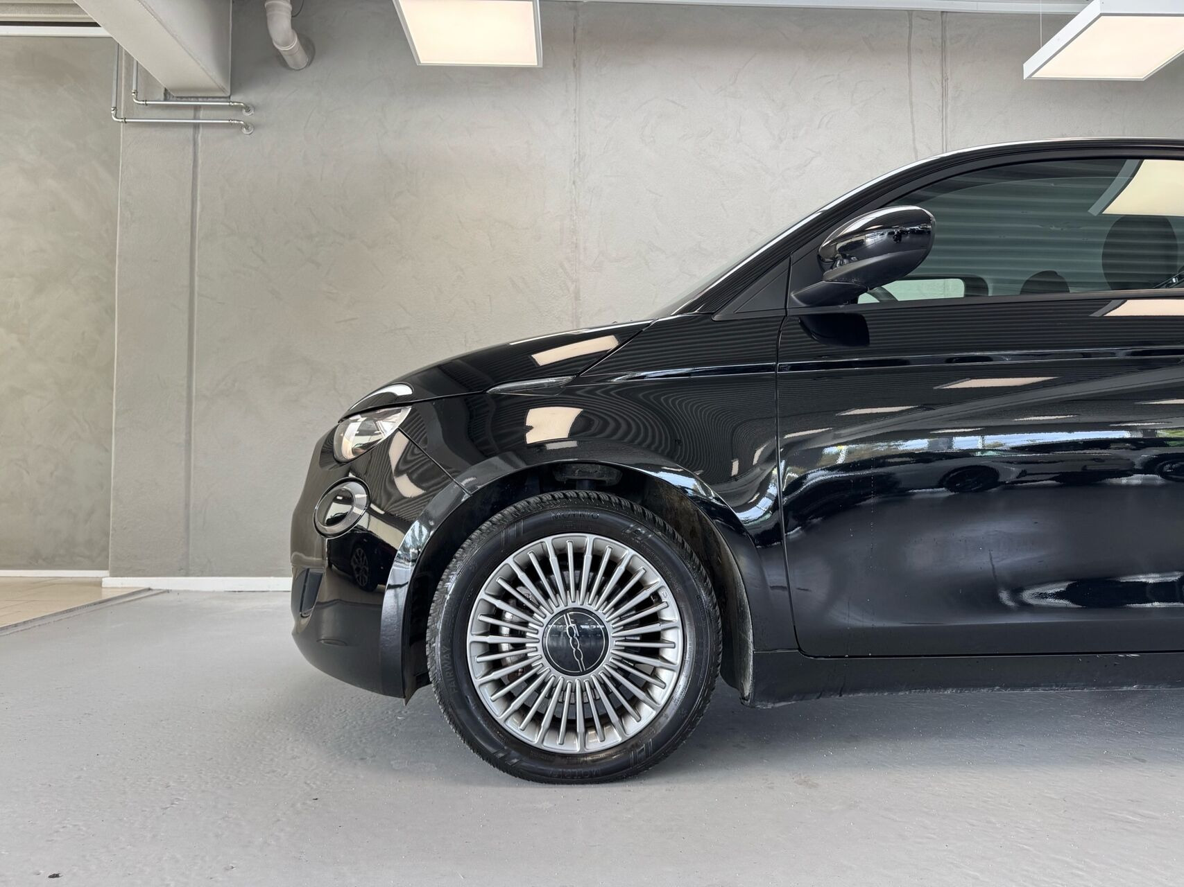 Sort Fiat 500e fra 2023