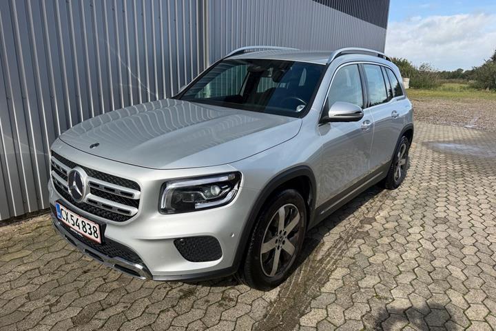 Sølv Mercedes GLB220 d fra 2020