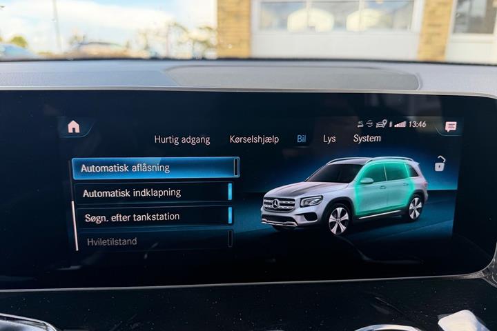 Sølv Mercedes GLB220 d fra 2020