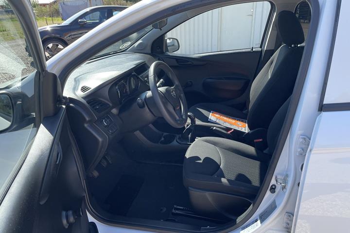 Hvid Opel Karl fra 2017
