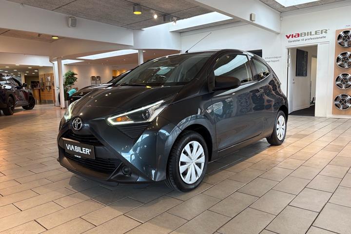 Sort Toyota Aygo fra 2019