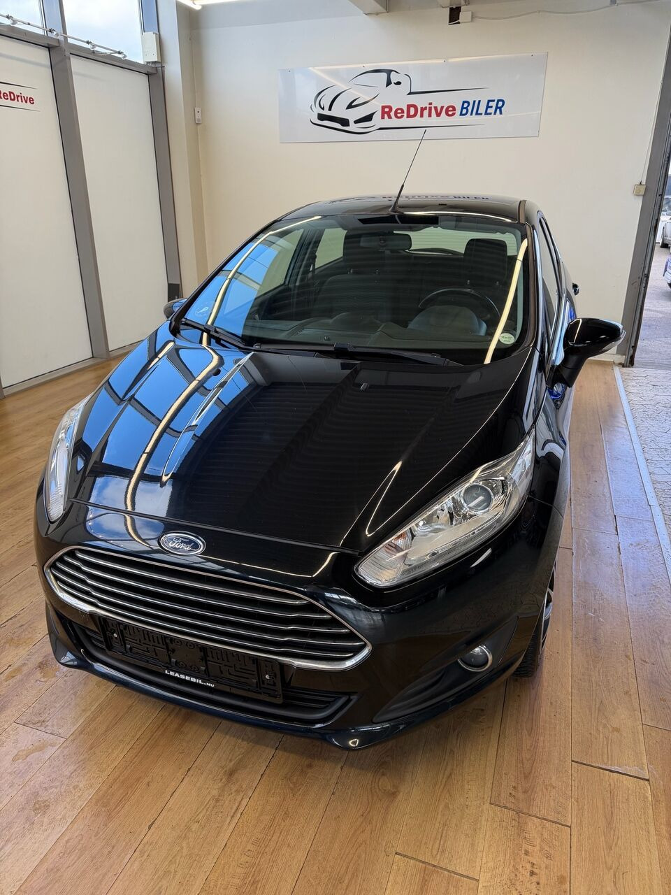Sort Ford Fiesta fra 2013