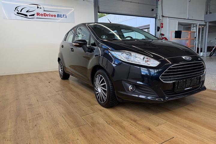 Sort Ford Fiesta fra 2013