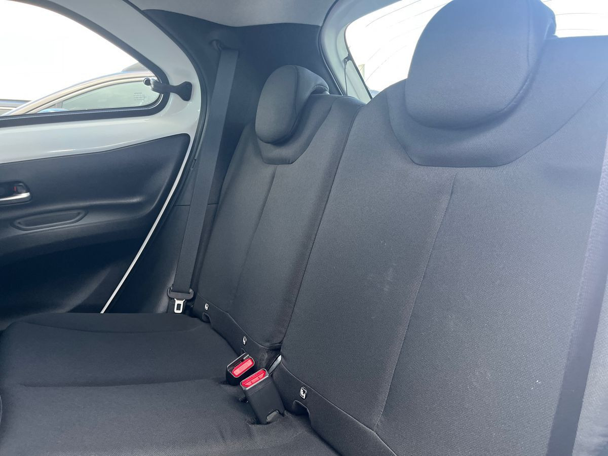 Hvid Toyota Aygo X fra 2023