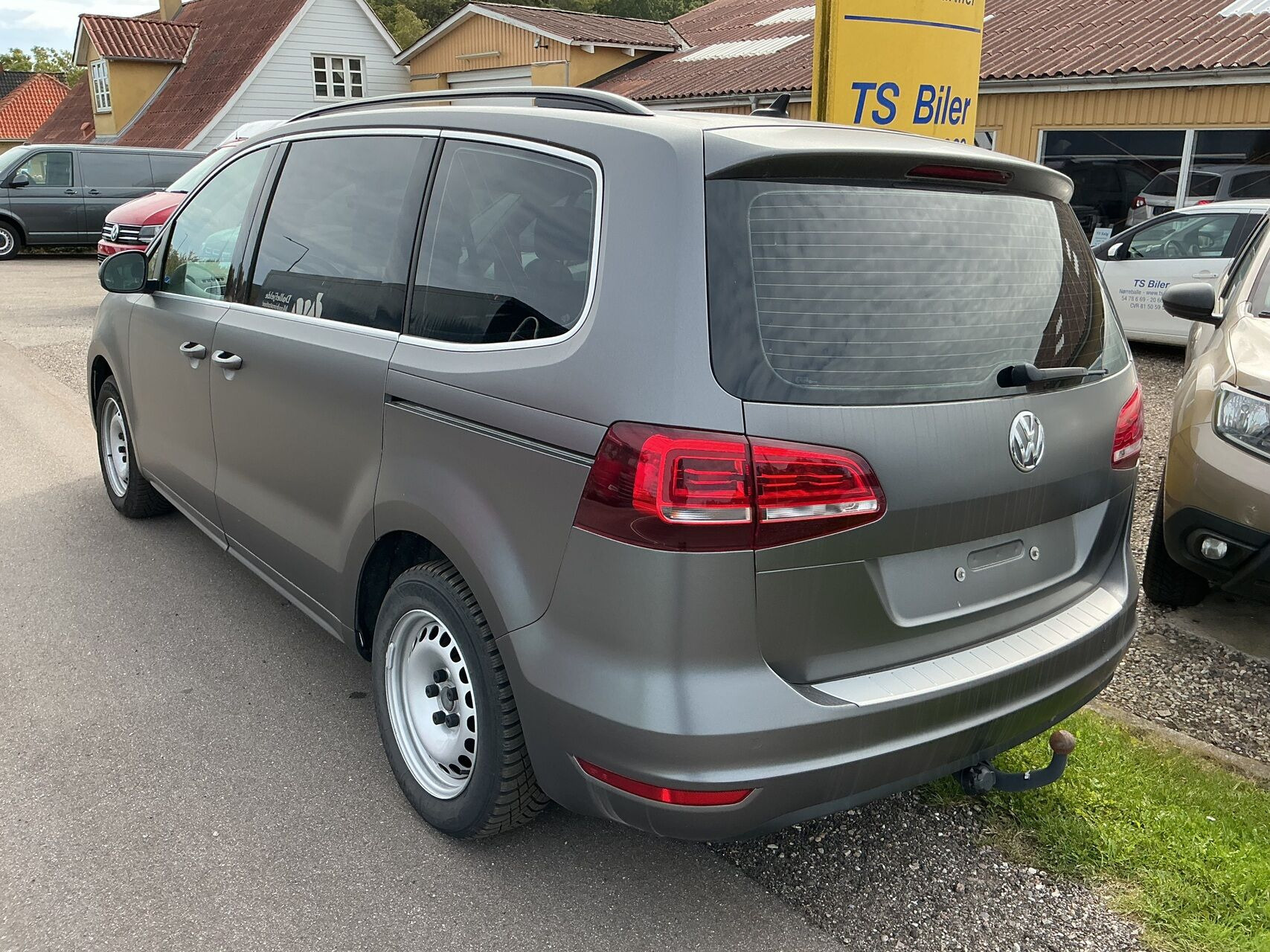 Hvid VW Sharan fra 2020