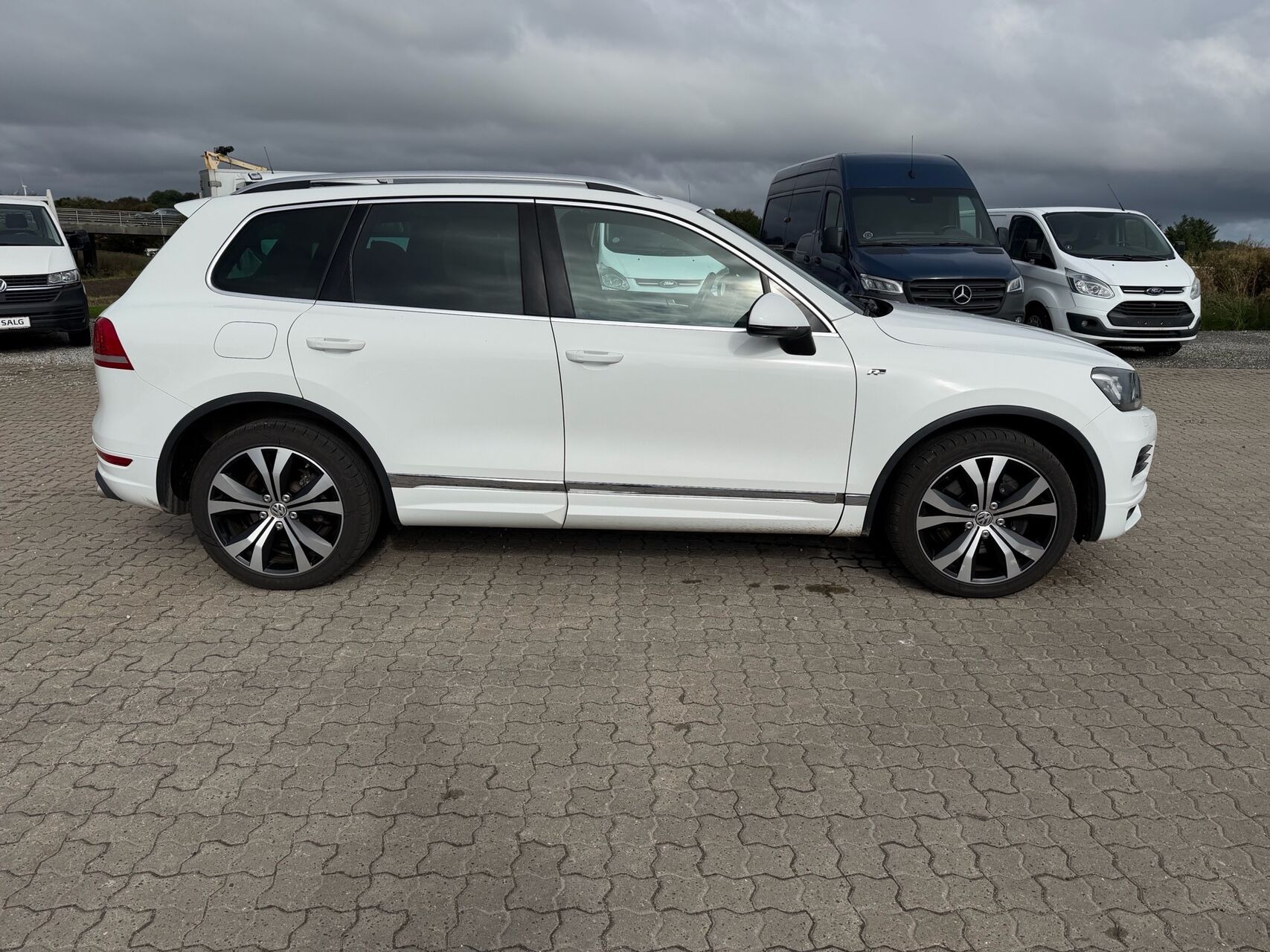 Hvid VW Touareg fra 2012