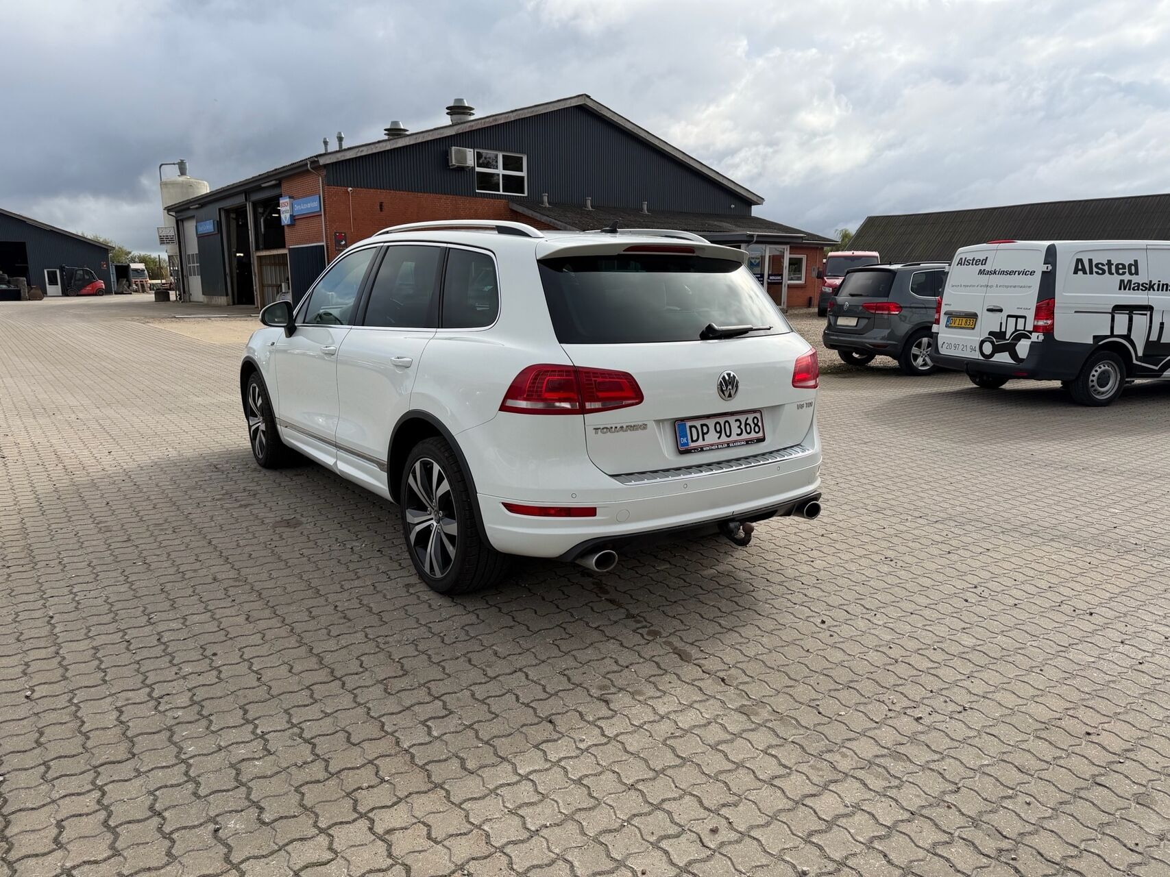 Hvid VW Touareg fra 2012