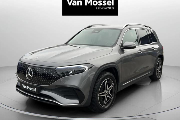 Grå Mercedes EQB250+ fra 2025
