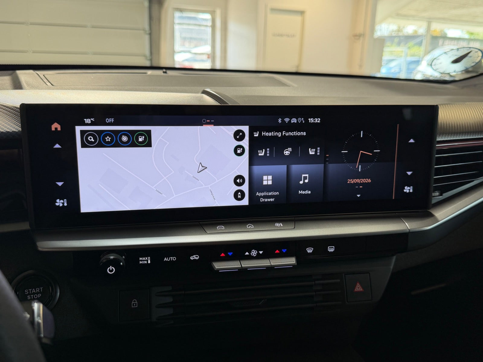Sort Opel Grandland-e fra 2025