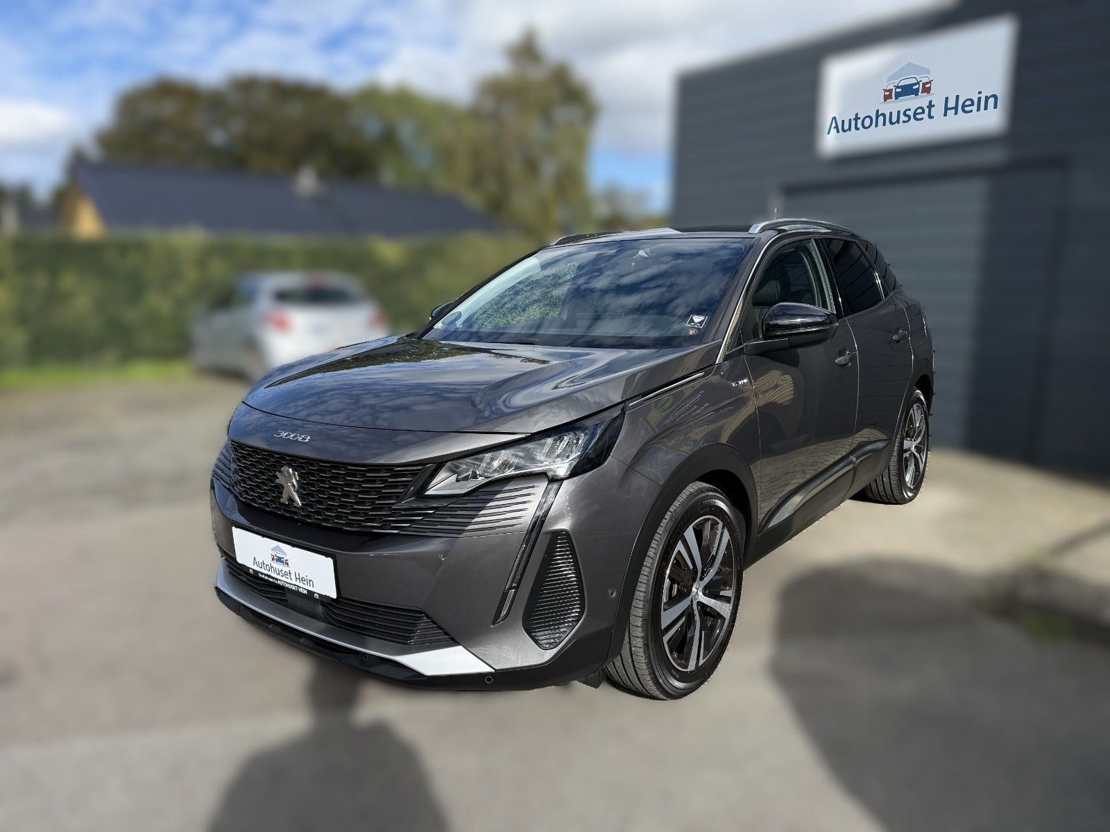 Grå Peugeot 3008 fra 2020