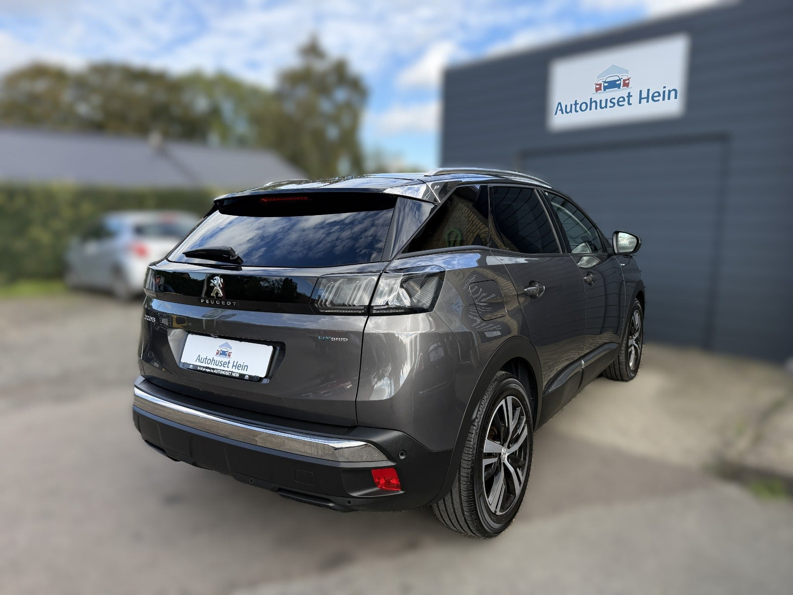 Grå Peugeot 3008 fra 2020