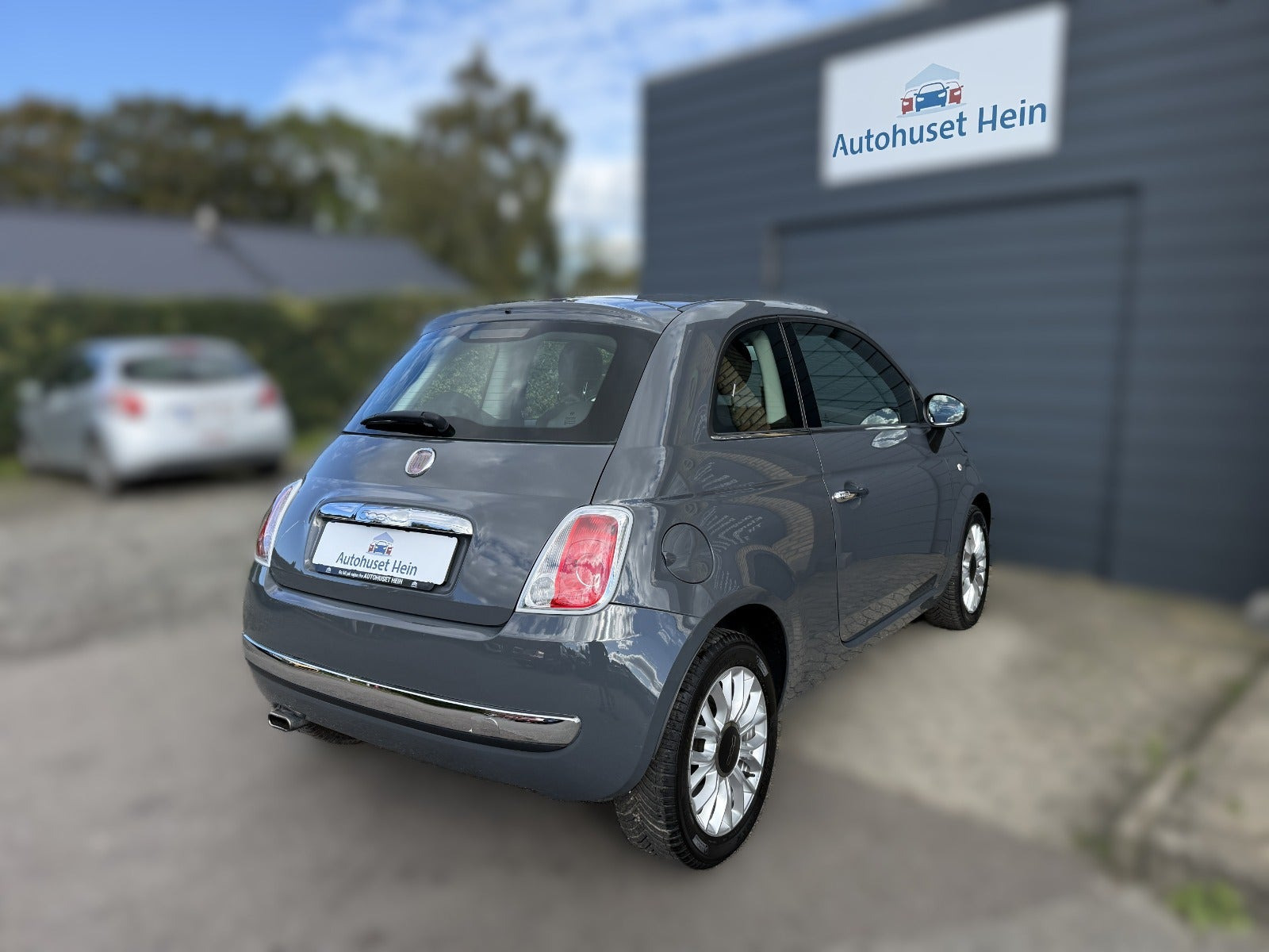 Grå Fiat 500 fra 2014
