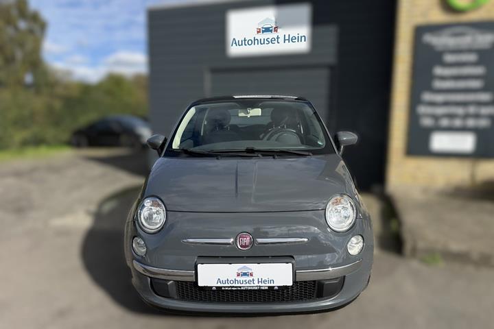 Grå Fiat 500 fra 2014