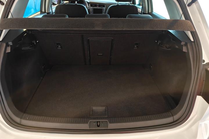 Hvid VW e-Golf VII fra 2017