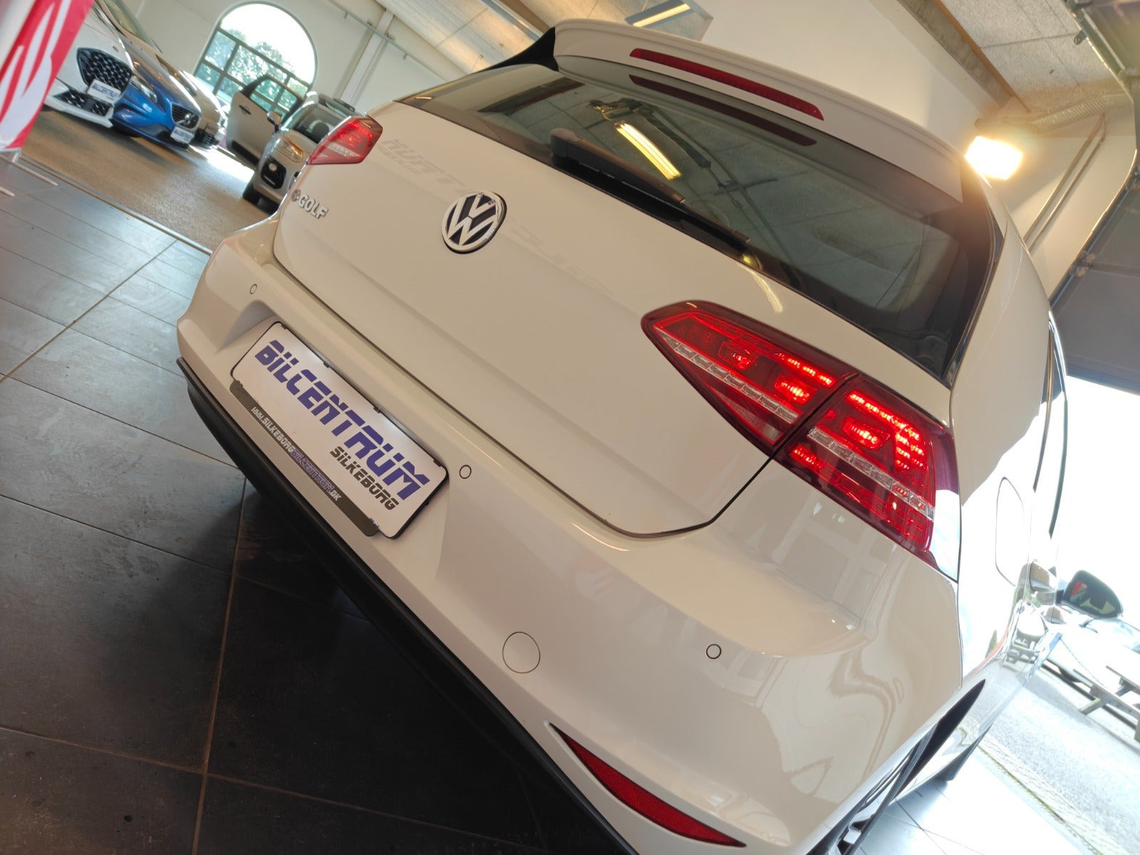 Hvid VW e-Golf VII fra 2017