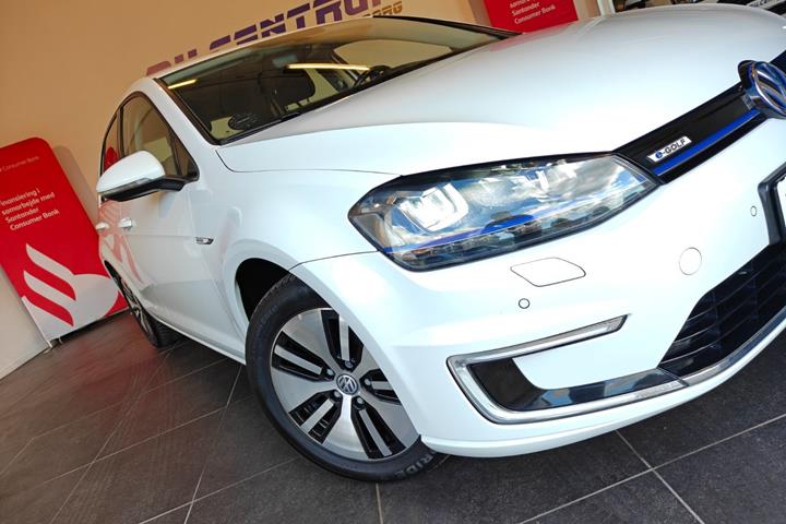 Hvid VW e-Golf VII fra 2017