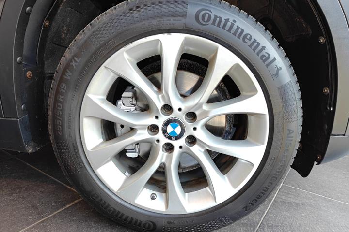 undefined BMW X5 fra 2015