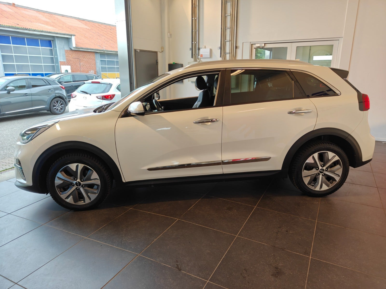 Hvid Kia e-Niro fra 2022