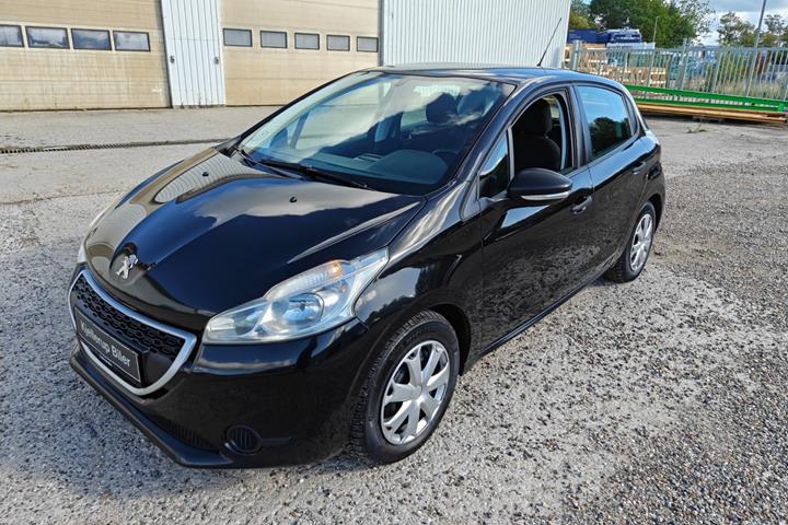 Gul Peugeot 208 fra 2012