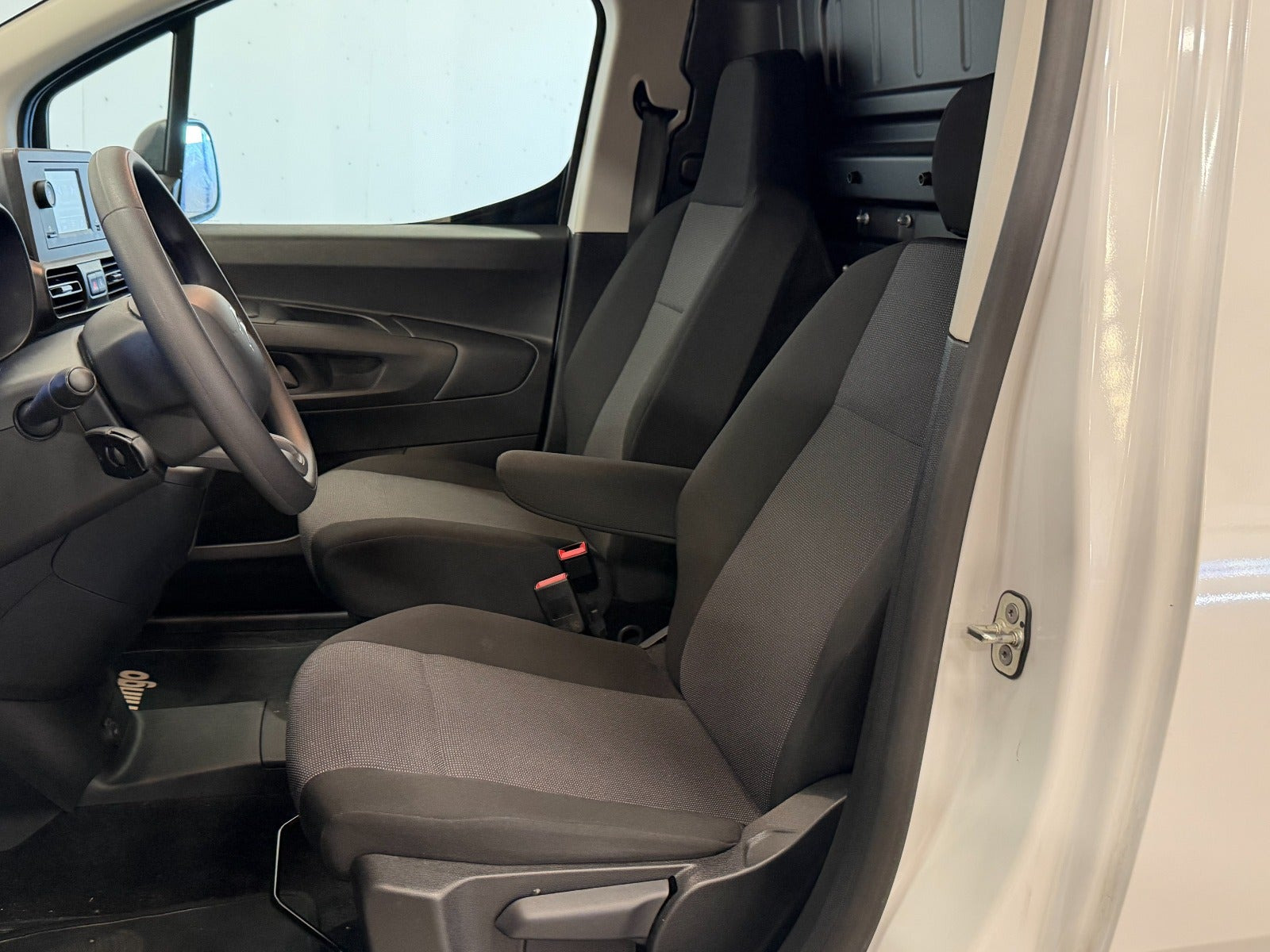 Hvid Citroën ë-Berlingo fra 2023