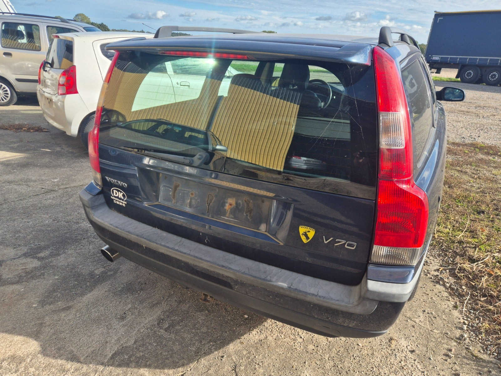 Blå Volvo V70 fra 2001
