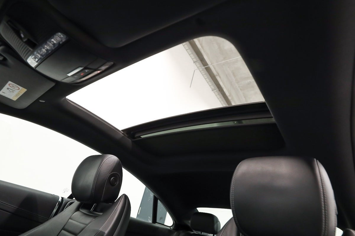 Grå Mercedes E400 fra 2017