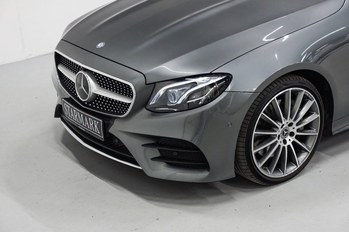 Grå Mercedes E400 fra 2017