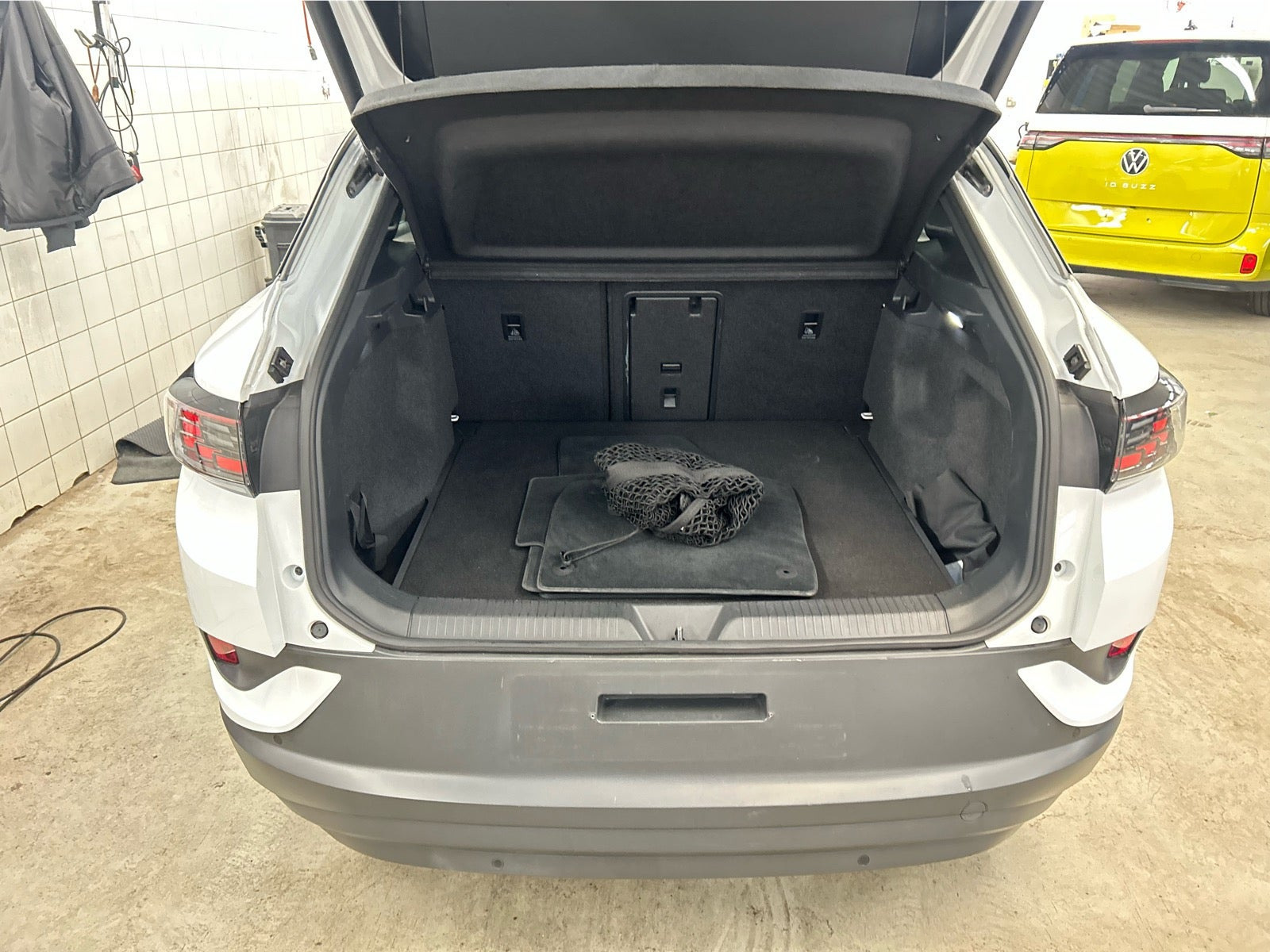 Hvid VW ID.4 fra 2023