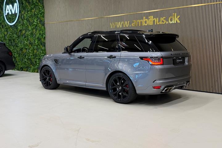 Grå Land Rover Range Rover sport fra 2020