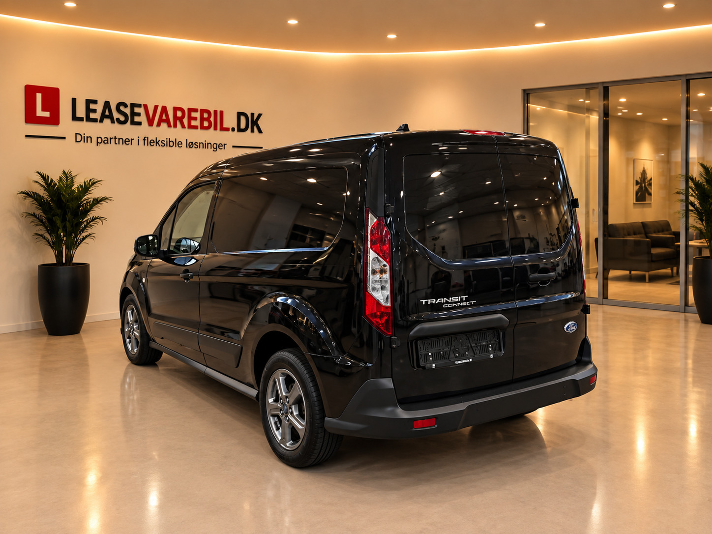 Sort Ford Transit Connect fra 2022