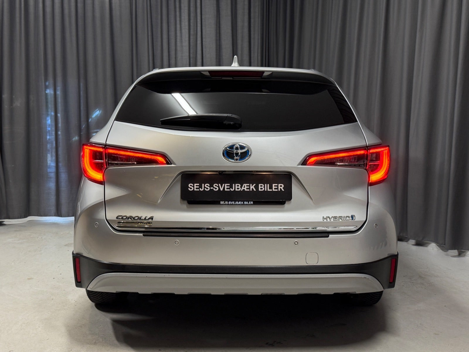 Sølv Toyota Corolla fra 2019