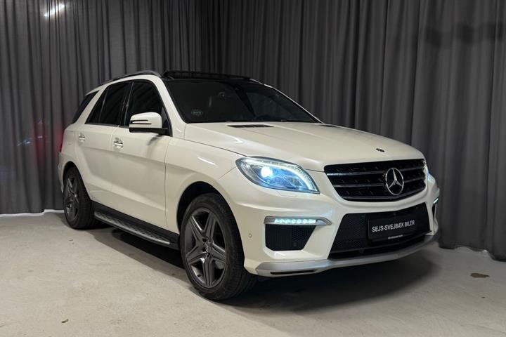 Hvid Mercedes ML350 fra 2013