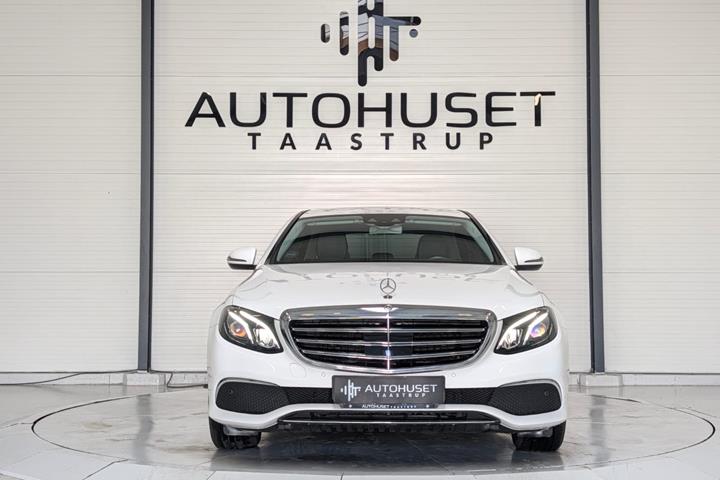 Hvid Mercedes E200 fra 2018