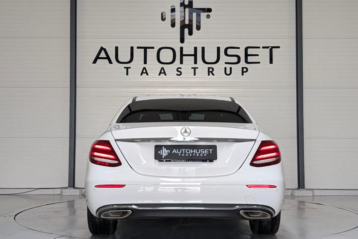 Hvid Mercedes E200 fra 2018