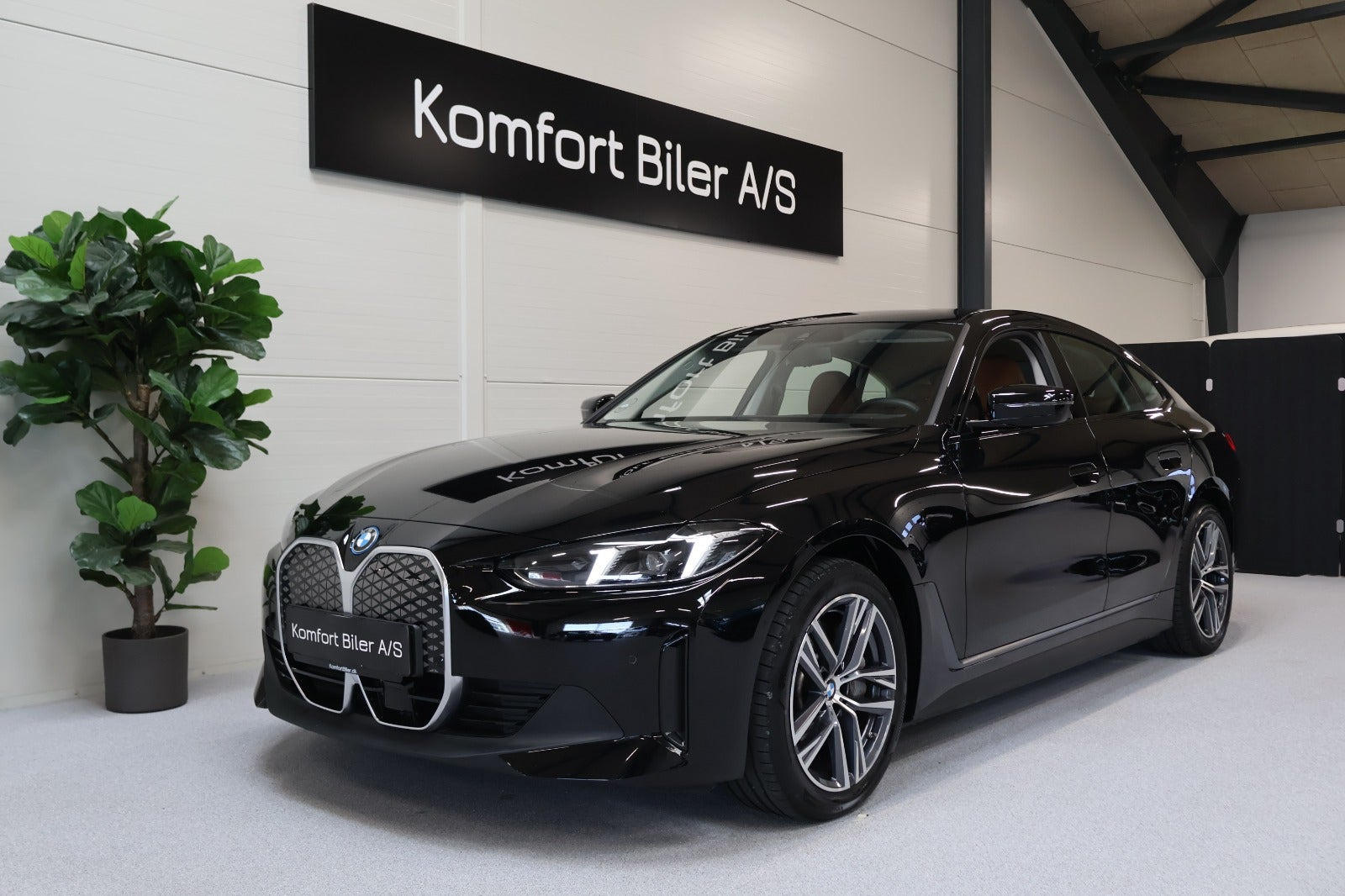 BMW i4 eDrive35