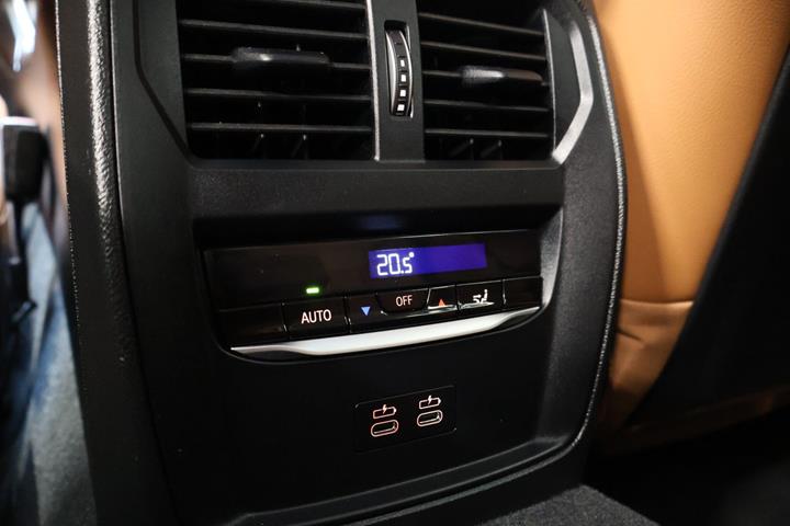 Sort BMW i4 fra 2024