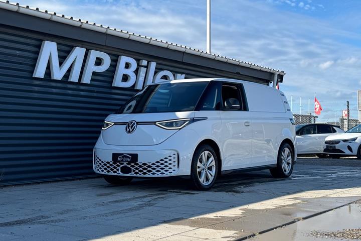 Hvid VW ID.Buzz fra 2023 set udefra